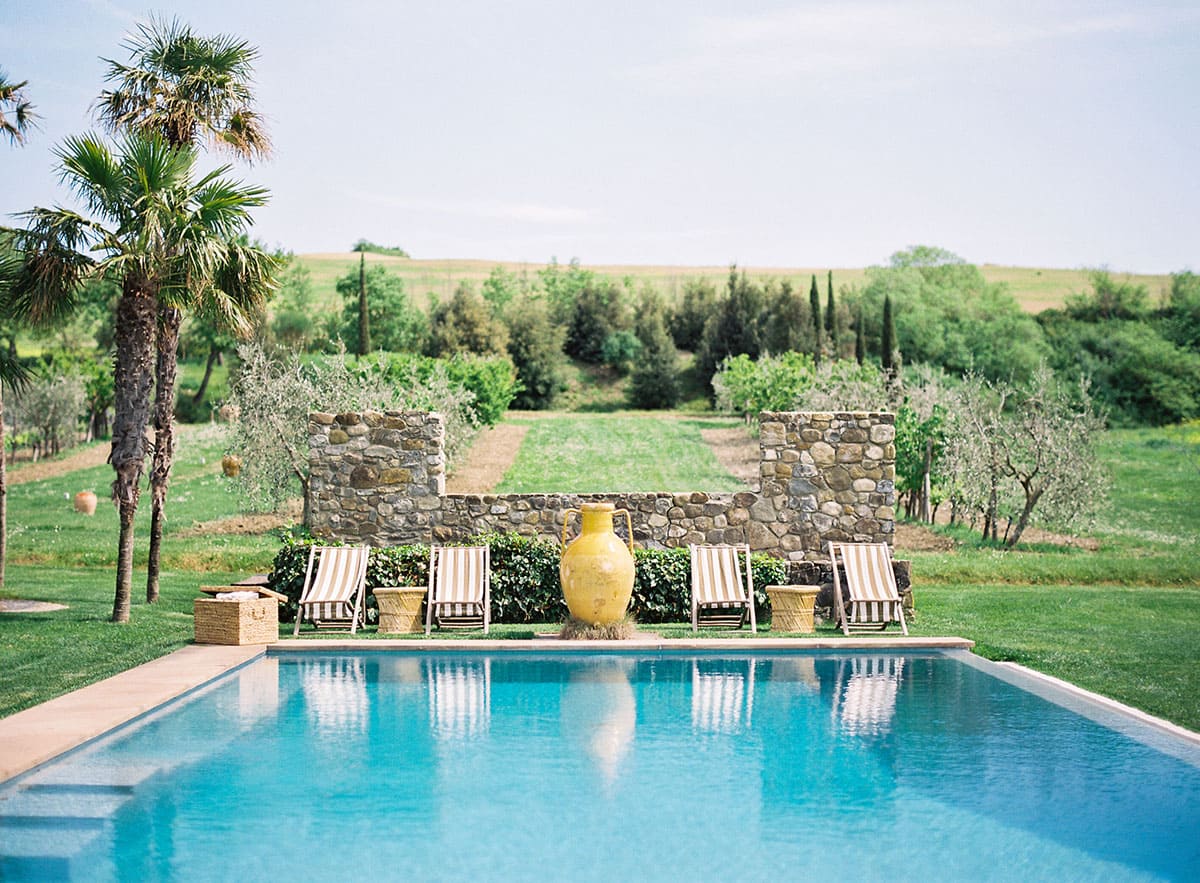 tuscany-villa-wedding-pool